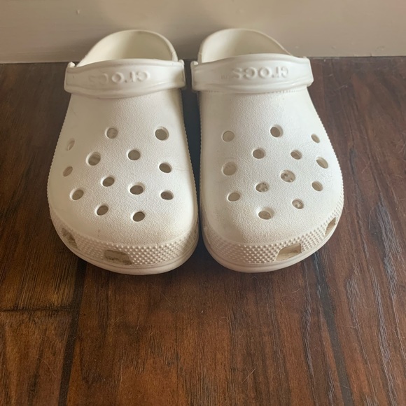 CROCS - Picture 2 of 4